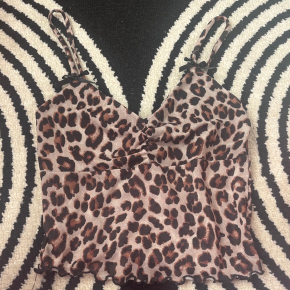 Full Tilt Tops - Bow Cheetah Crop Top